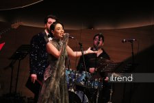 В Баку состоялся творческий вечер Арзу Рзаевой из Норвегии – музыкальный сюрприз Гюльнары Халиловой (ВИДЕО, ФОТО)