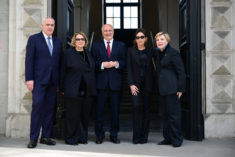 Первая леди Азербайджана Мехрибан Алиева посетила в Тбилиси Национальный музей Грузии (ФОТО)