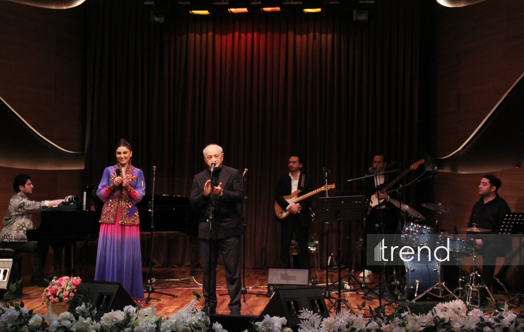 В Баку состоялся творческий вечер Арзу Рзаевой из Норвегии – музыкальный сюрприз Гюльнары Халиловой (ВИДЕО, ФОТО)