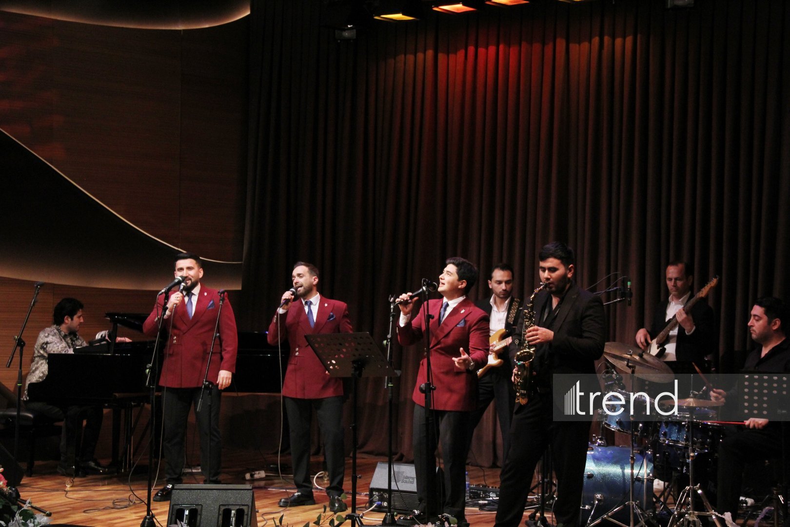 В Баку состоялся творческий вечер Арзу Рзаевой из Норвегии – музыкальный сюрприз Гюльнары Халиловой (ВИДЕО, ФОТО)