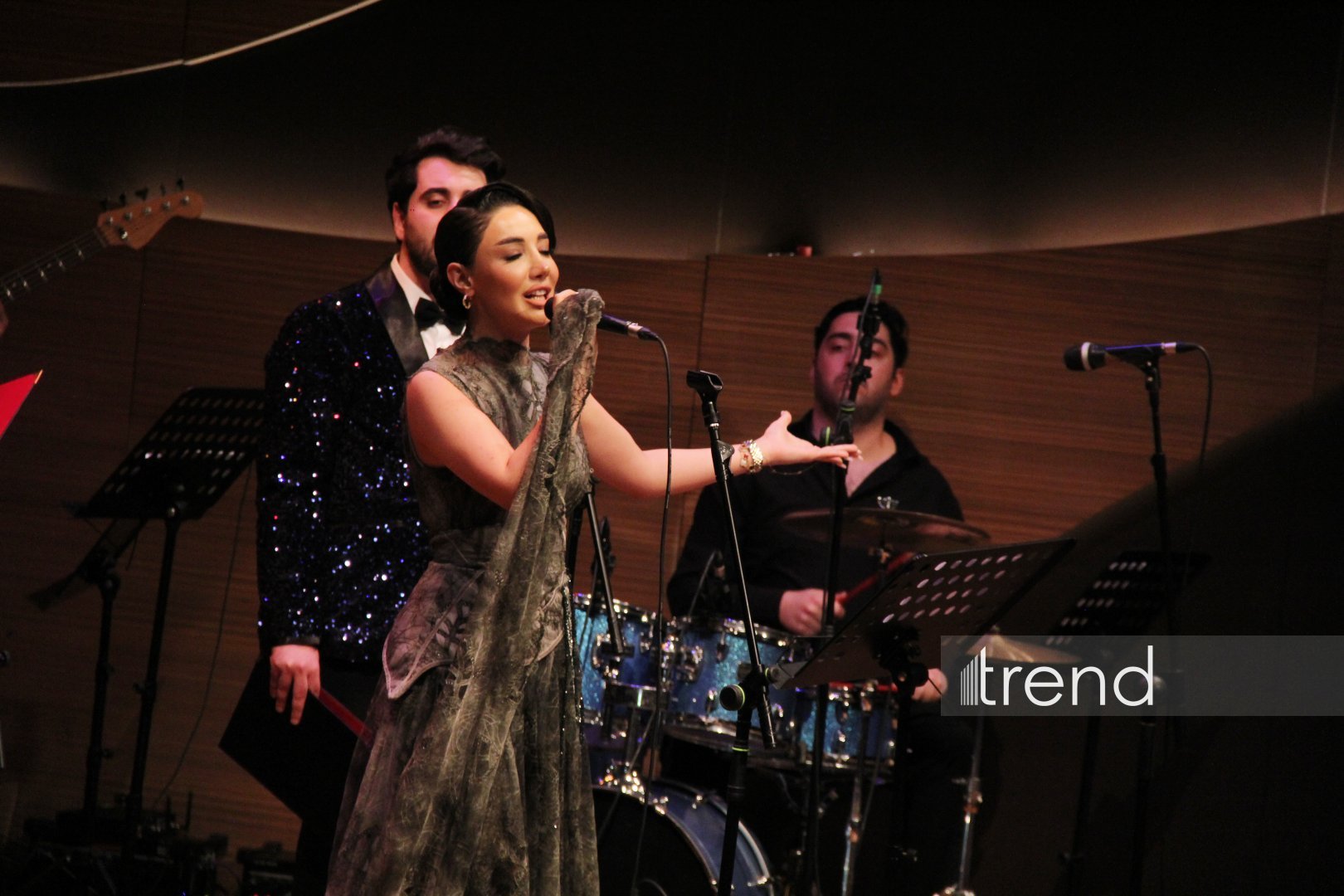 В Баку состоялся творческий вечер Арзу Рзаевой из Норвегии – музыкальный сюрприз Гюльнары Халиловой (ВИДЕО, ФОТО)