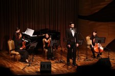 "Если Бог дал талант, то это не просто так": сольный концерт Рауфа Мамедзаде (ФОТО)