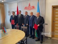 В Минске состоялось подписание соглашения о сборке новой партии коммунальной техники на базе шасси МАЗ на Гянджинском автомобильном заводе (ФОТО)