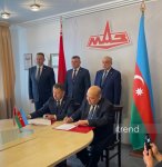 В Минске состоялось подписание соглашения о сборке новой партии коммунальной техники на базе шасси МАЗ на Гянджинском автомобильном заводе (ФОТО)