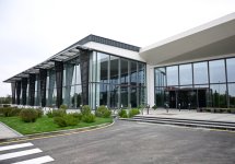 Президент Ильхам Алиев и Первая леди Мехрибан Алиева приняли участие в открытии Международного учебного центра в Национальной академии авиации (ФОТО/ВИДЕО)