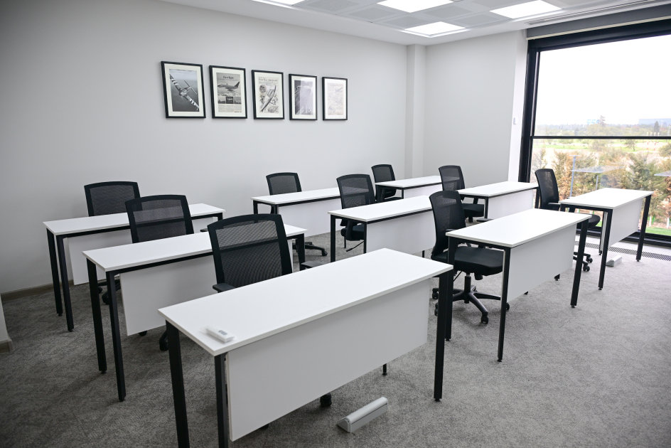 Президент Ильхам Алиев и Первая леди Мехрибан Алиева приняли участие в открытии Международного учебного центра в Национальной академии авиации (ФОТО/ВИДЕО)