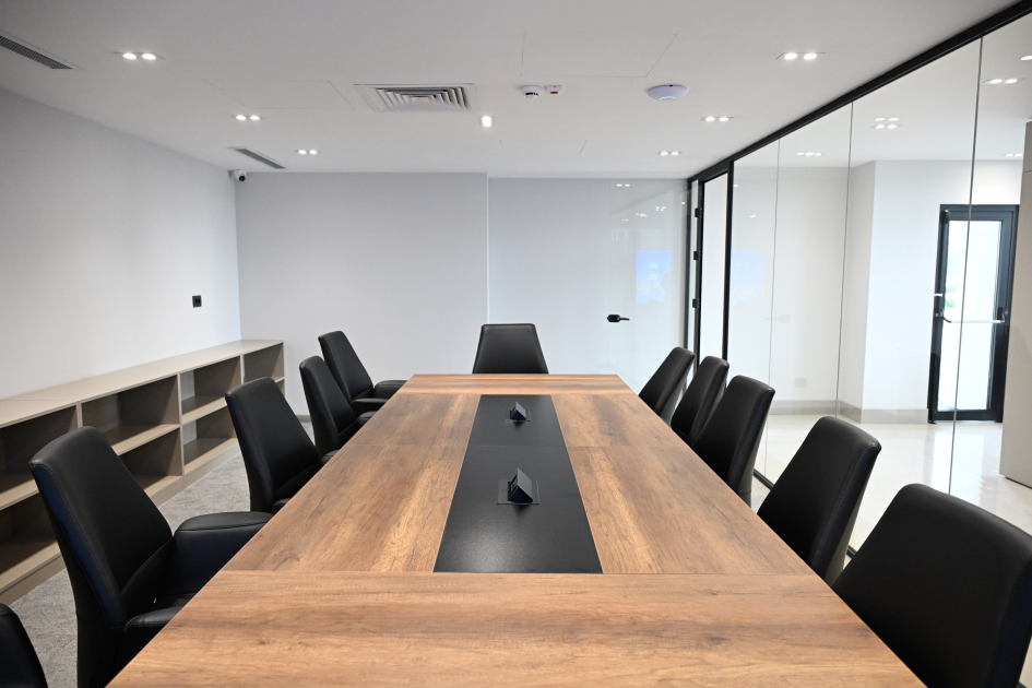 Президент Ильхам Алиев и Первая леди Мехрибан Алиева приняли участие в открытии Международного учебного центра в Национальной академии авиации (ФОТО/ВИДЕО)