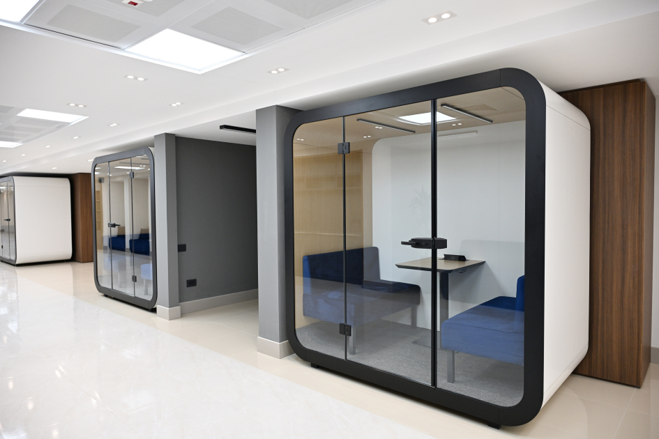 Президент Ильхам Алиев и Первая леди Мехрибан Алиева приняли участие в открытии Международного учебного центра в Национальной академии авиации (ФОТО/ВИДЕО)