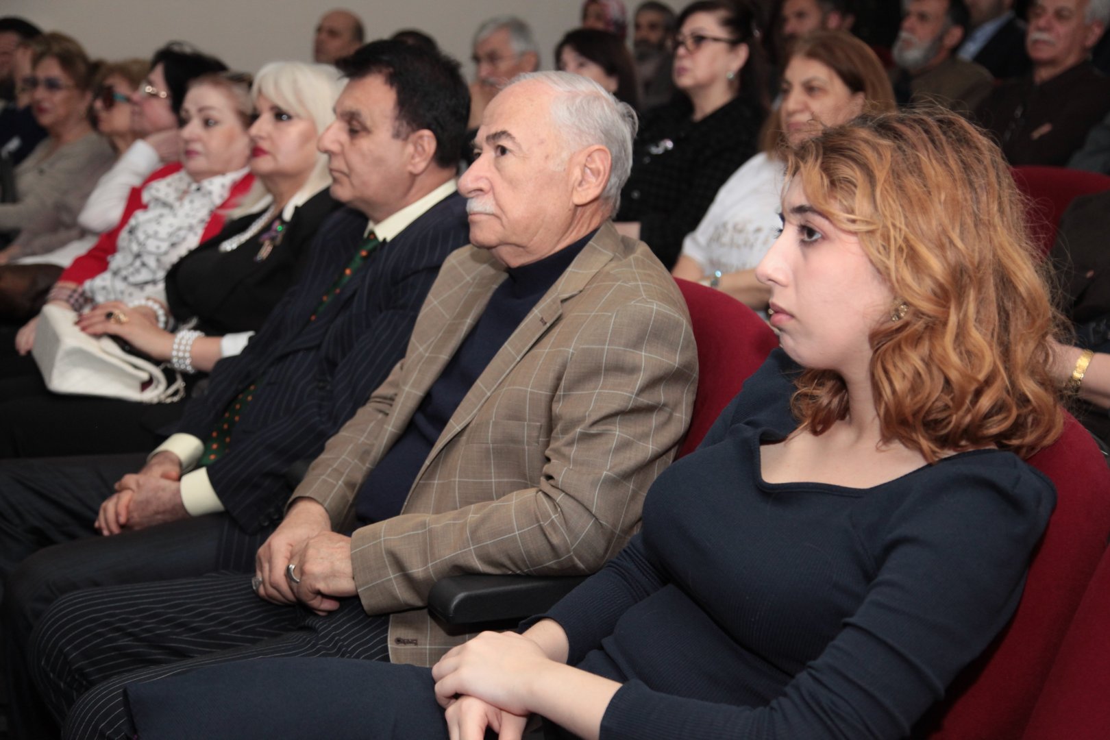 Он прожил всего 46 лет… Памяти кинорежиссёра и актёра Джейхуна Мирзоева (ФОТО)