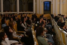 Диалог эпох в музыке: впечатляющий концертный вечер в Баку (ФОТО)