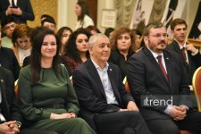 В Баку состоялась церемония открытия выставки "Не все из них. Портреты военных беженцев" (ФОТО)