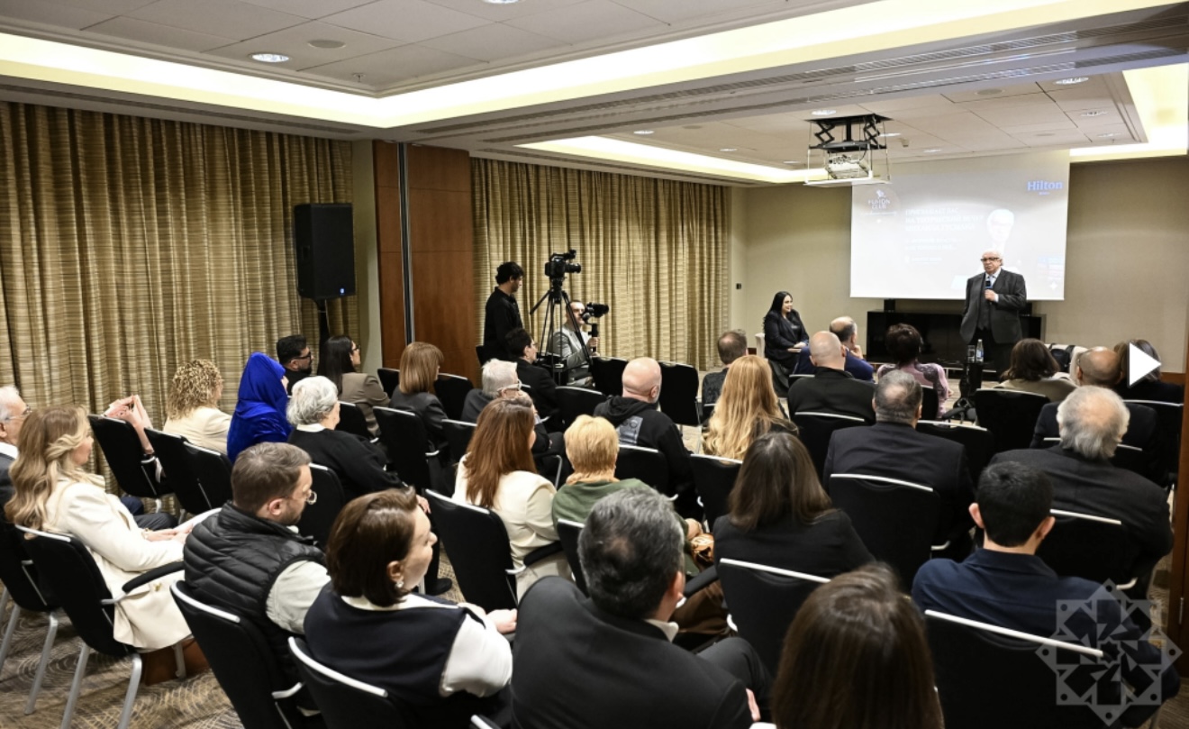 В Баку прошёл творческий вечер Михаила Гусмана «О Формуле Власти — и не только о ней» (ФОТО)