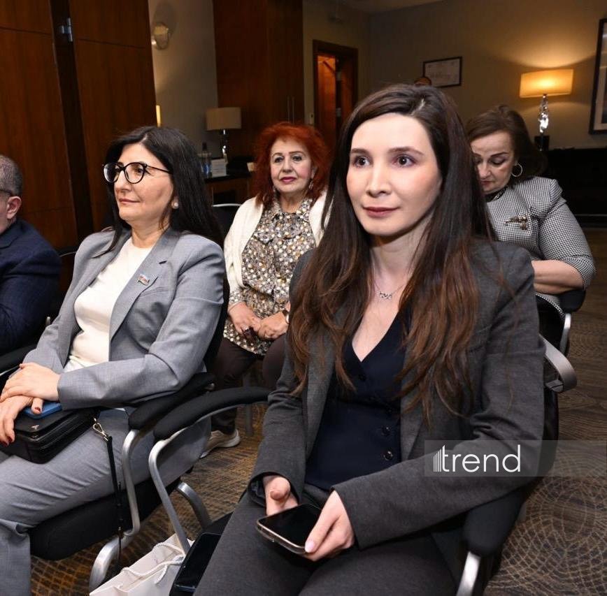 В Баку прошёл творческий вечер Михаила Гусмана «О Формуле Власти — и не только о ней» (ФОТО)