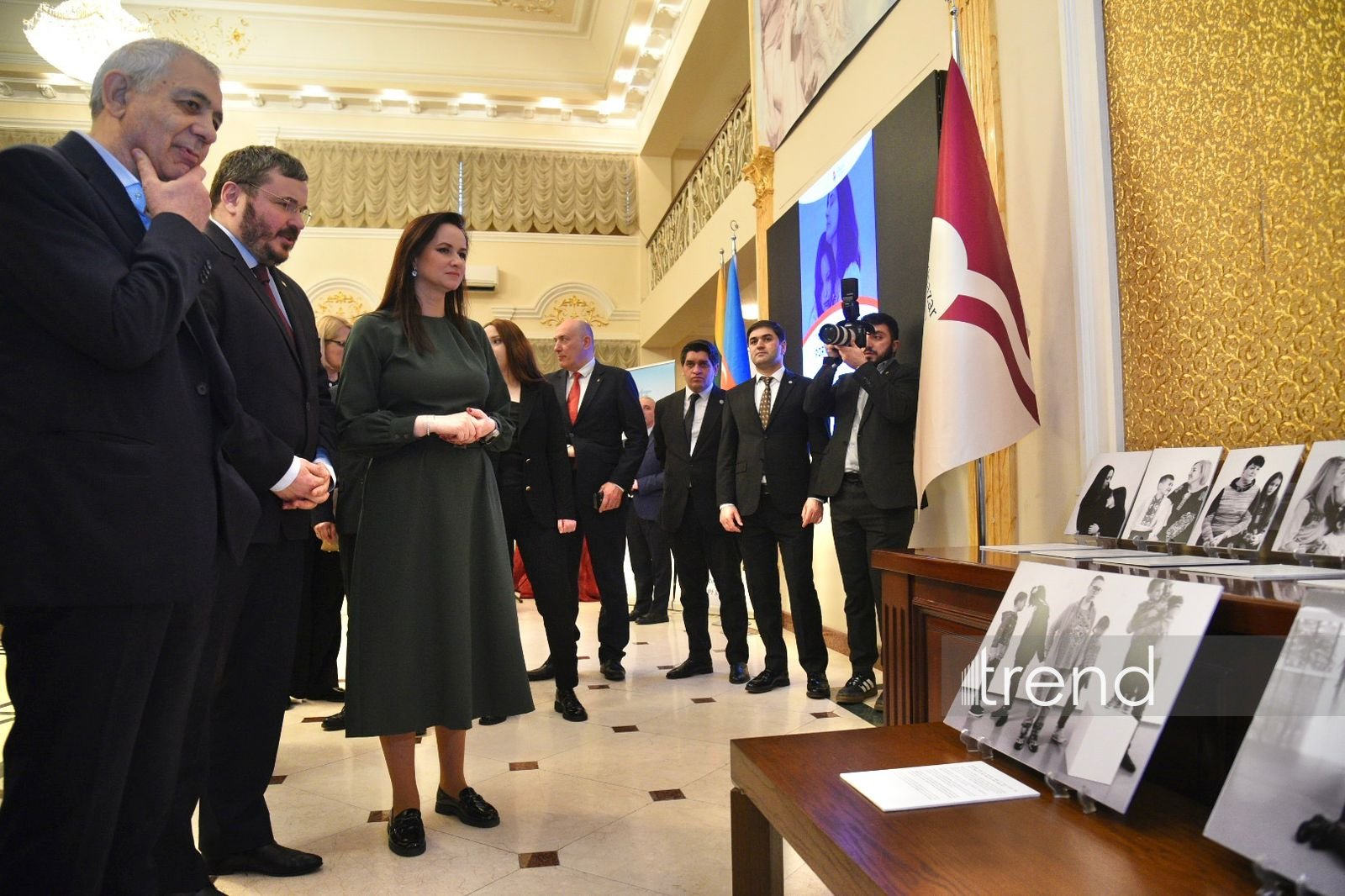 В Баку состоялась церемония открытия выставки "Не все из них. Портреты военных беженцев" (ФОТО)