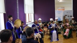 Музыка объединяет: азербайджанские и узбекские исполнители выступили вместе (ФОТО)