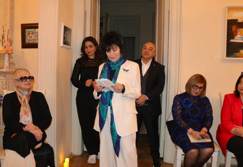 Голос судьбы Дилафруз Фарзали превратился в камерное и почти медитативное пространство (ФОТО)