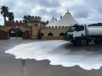 В Баку промыли сотни улиц в рамках городского субботника (ФОТО)