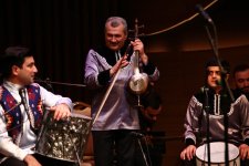 Баку зазвучал в ритме нагары - пульс национальных традиций (ФОТО)