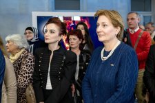 На крыльях времени - искусство Вугара Али раскрывает тайны науки и мифов (ФОТО)