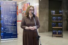 На крыльях времени - искусство Вугара Али раскрывает тайны науки и мифов (ФОТО)