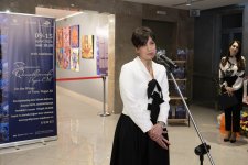 На крыльях времени - искусство Вугара Али раскрывает тайны науки и мифов (ФОТО)