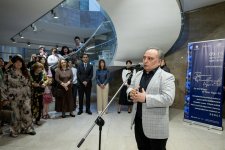 На крыльях времени - искусство Вугара Али раскрывает тайны науки и мифов (ФОТО)