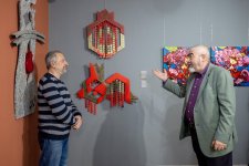 На крыльях времени - искусство Вугара Али раскрывает тайны науки и мифов (ФОТО)