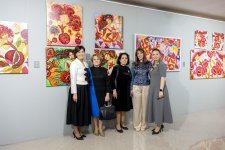 На крыльях времени - искусство Вугара Али раскрывает тайны науки и мифов (ФОТО)