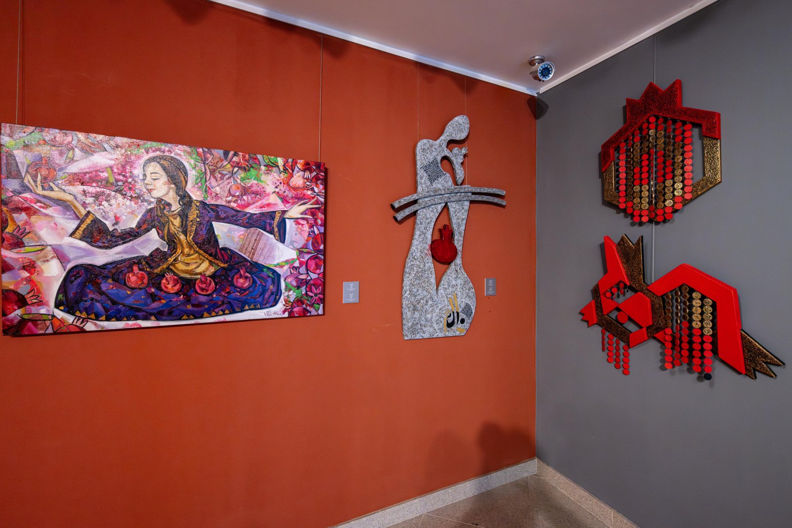 На крыльях времени - искусство Вугара Али раскрывает тайны науки и мифов (ФОТО)