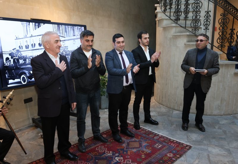 Четыре времени года Алиаги Вахида - спектакль в сердце старого Баку (ФОТО)