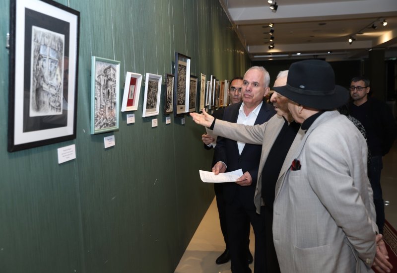 Бумага как Вселенная - в Хатаинском центре представлен креатив без границ (ФОТО)