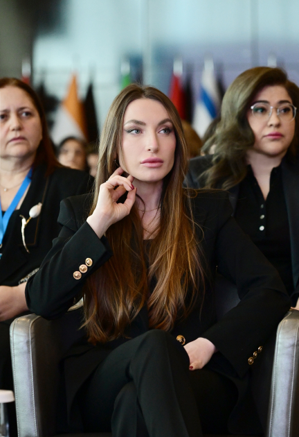 Вице-президент Фонда Гейдара Алиева Лейла Алиева выступила на церемонии открытия конференции на тему роли женщин на пространстве СВМДА (ФОТО)