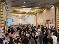 В Баку состоялась Весенняя благотворительная ярмарка (ФОТО)