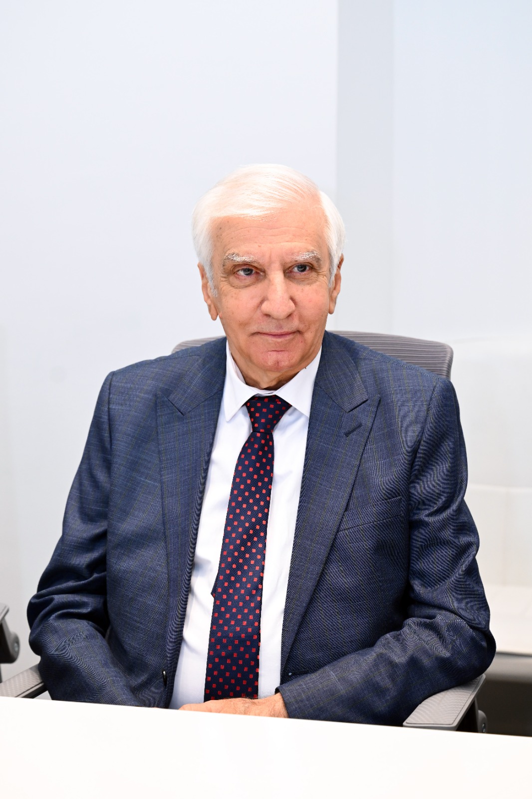 В честь юбилея Рамиз Гасаноглу награждён "Почётным дипломом" министерства культуры Азербайджана (ФОТО)