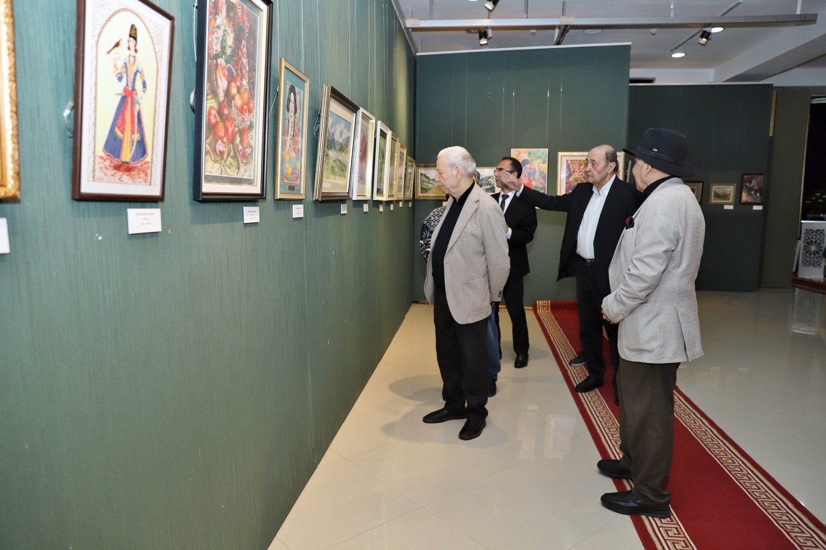 Бумага как Вселенная - в Хатаинском центре представлен креатив без границ (ФОТО)