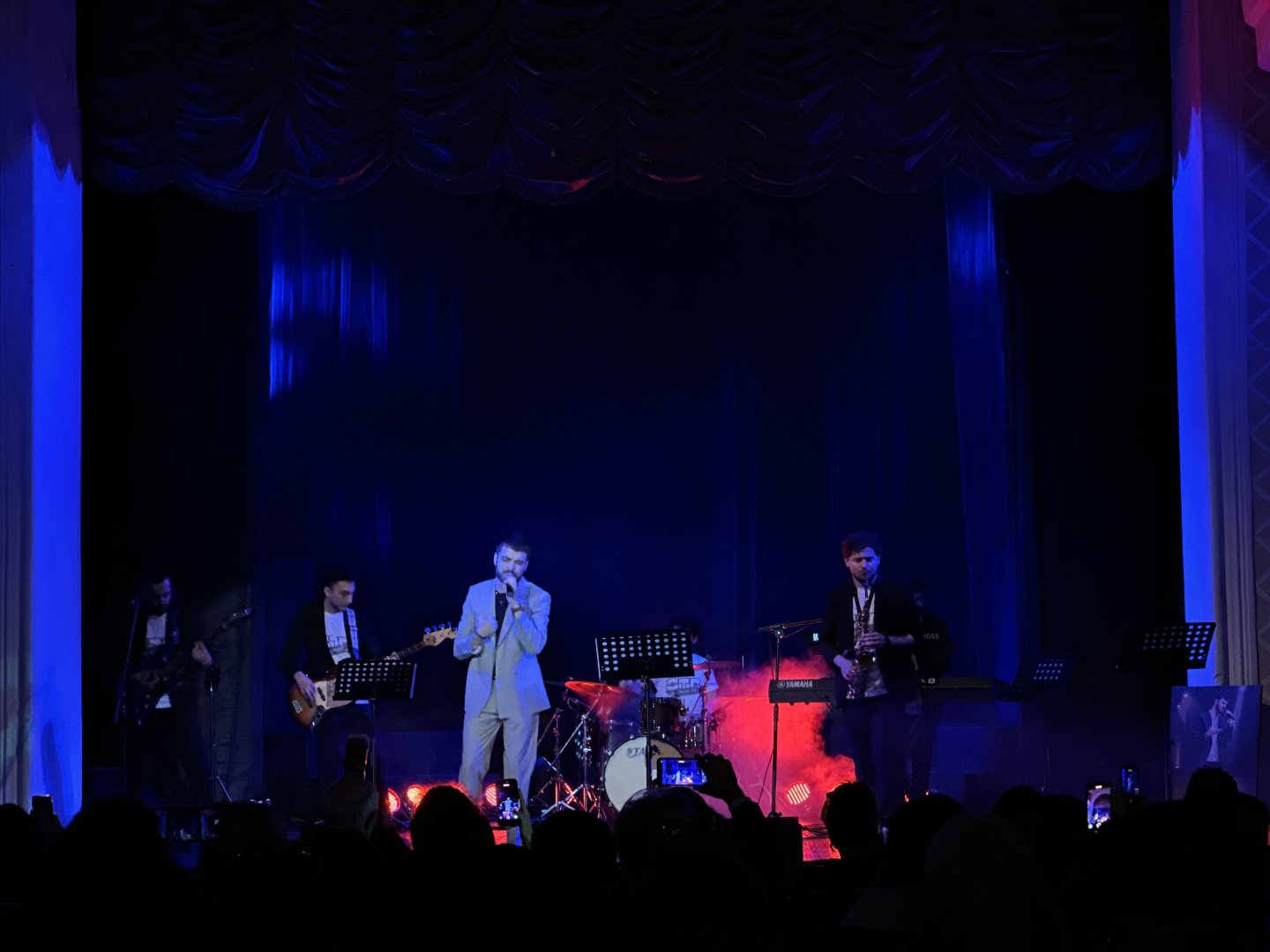 В Баку представлен концерт памяти легендарного турецкого исполнителя Барыша Манчо (ФОТО)