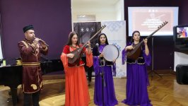 Воплощение национальных и духовных ценностей в творчестве азербайджанских ашугов (ФОТО)