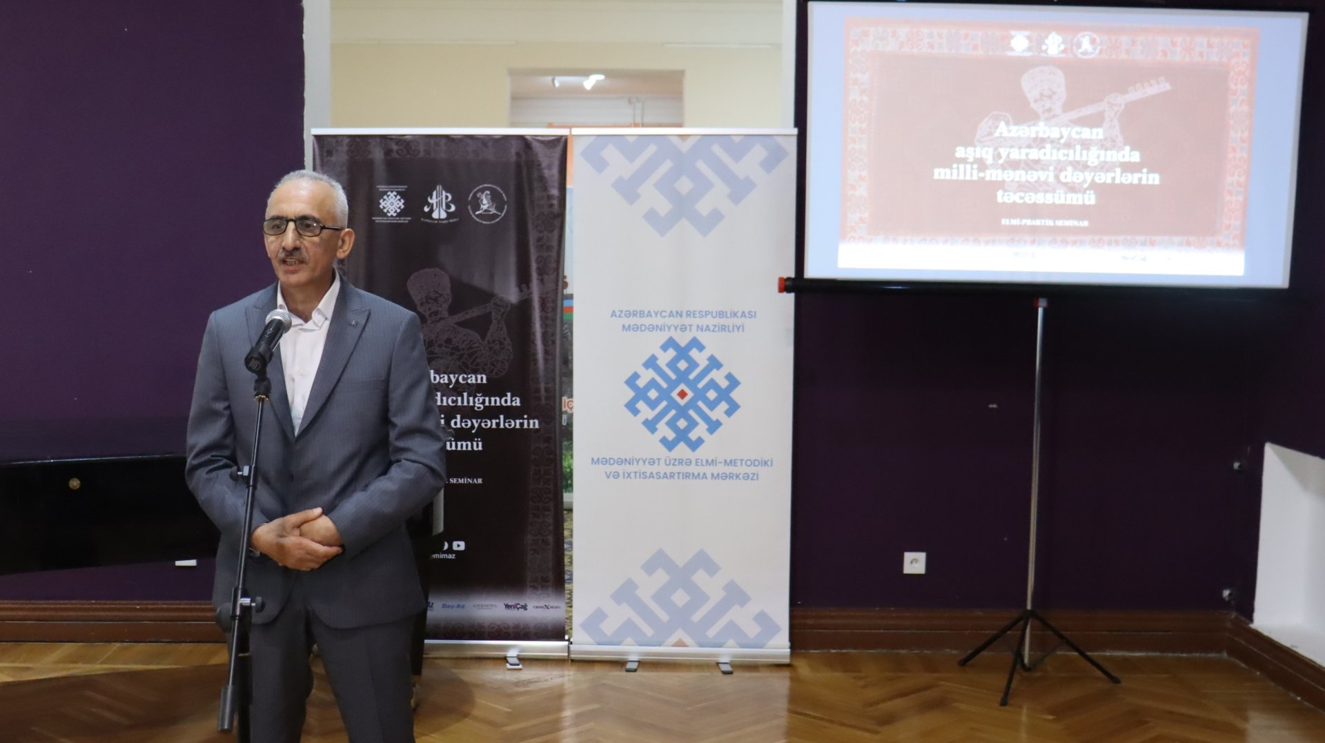 Воплощение национальных и духовных ценностей в творчестве азербайджанских ашугов (ФОТО)