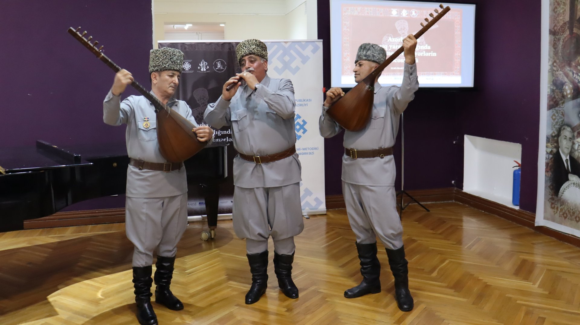 Воплощение национальных и духовных ценностей в творчестве азербайджанских ашугов (ФОТО)