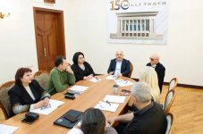 Покинутая женщина в Баку - психологическая история о любви, разочаровании и одиночестве (ФОТО)