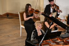 Известные музыканты из Азербайджана и Турции - Егана Ахундова и Гюльсин Онай выступили с блестящей программой (ФОТО)