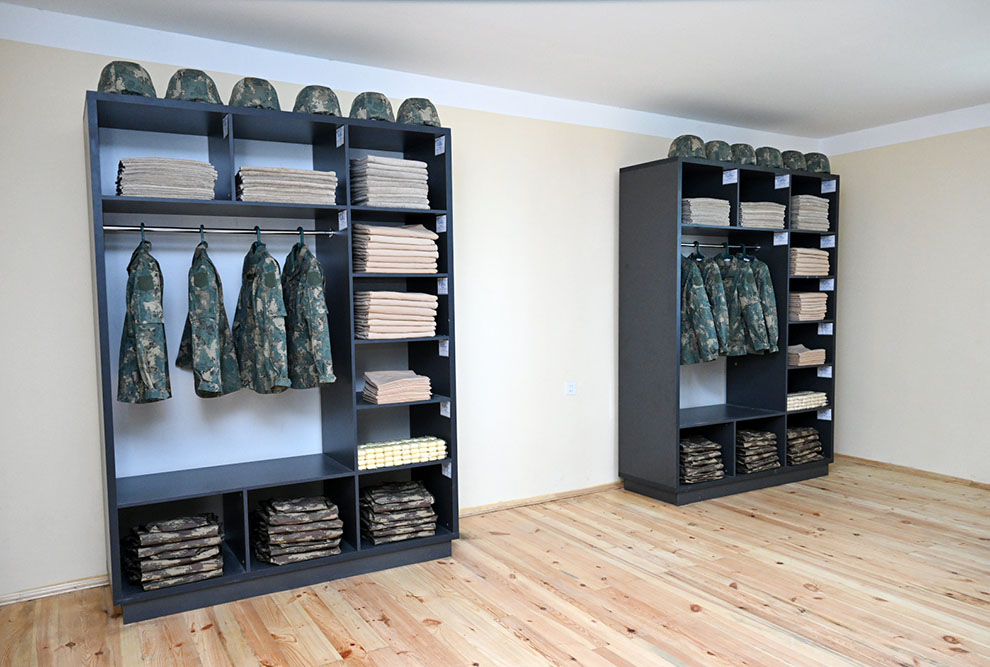 Руководство минобороны Азербайджана встретилось с личным составом, несущим службу на освобождённых территориях (ФОТО)