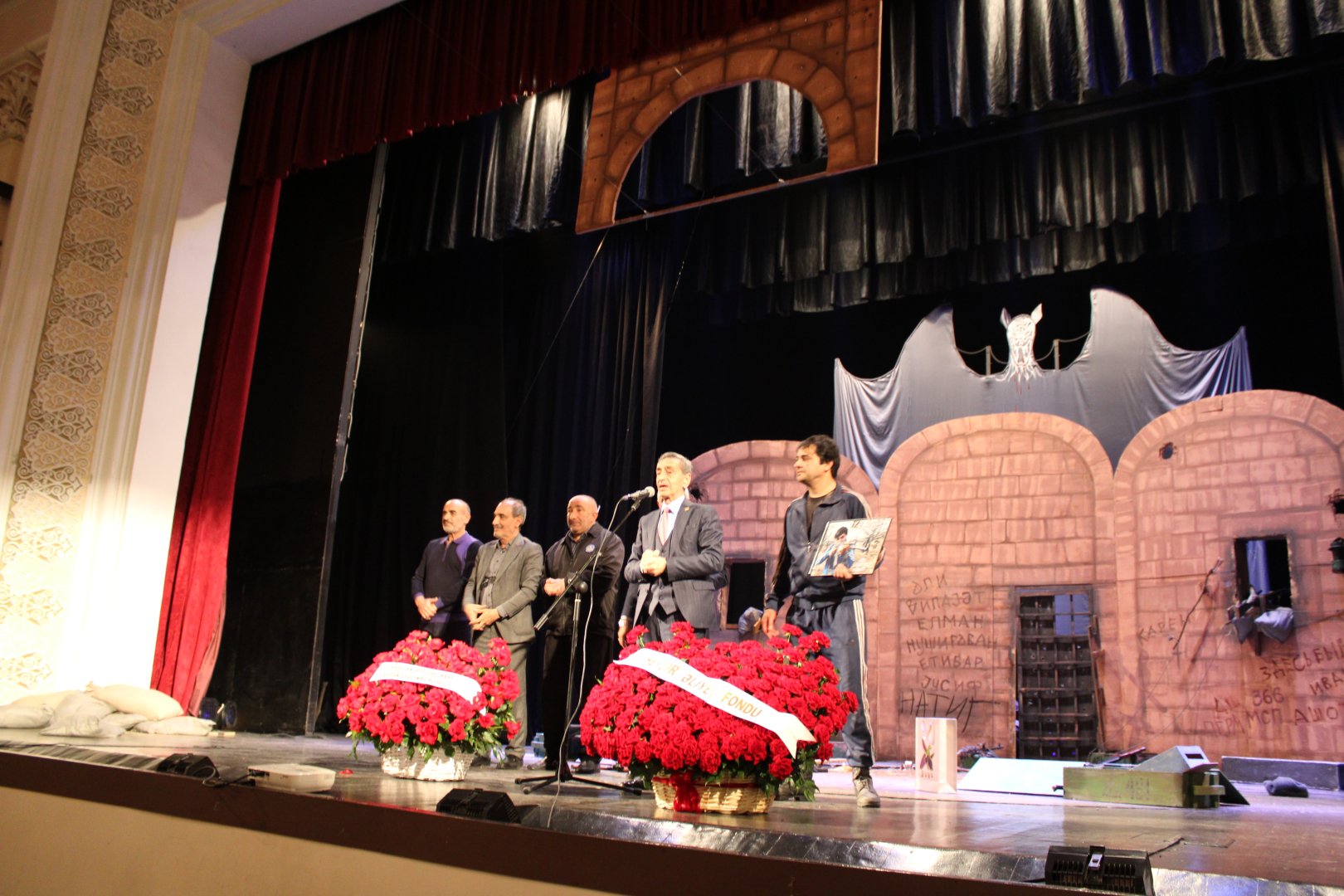 Спектакль "Бессмертный", посвященный Натигу Гасымову, представлен в Мингячевире при поддержке Фонда Гейдара Алиева (ФОТО)
