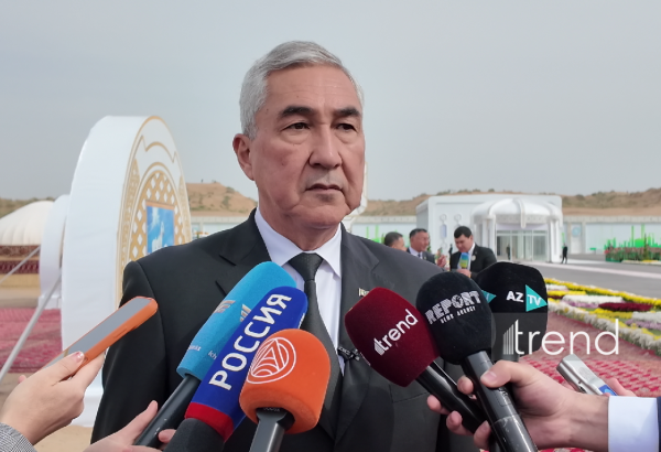 Туркменистан рассматривает возможность экспорта газа в Европу через Азербайджан - Батыр Мурадов