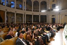 От Голливуда до азербайджанского кино - музыка большого экрана (ФОТО)