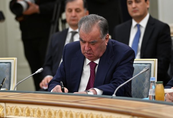 В Астане подписали документы для спасения Арала