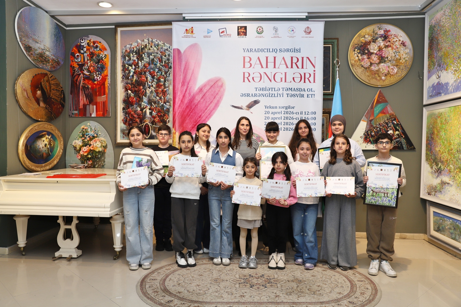 В Баку прошел двухдневный арт-марафон "Соприкоснись с природой, передай её загадочную красоту!" (ФОТО)