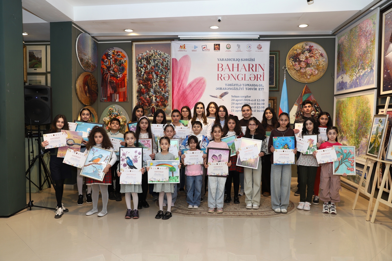 В Баку прошел двухдневный арт-марафон "Соприкоснись с природой, передай её загадочную красоту!" (ФОТО)