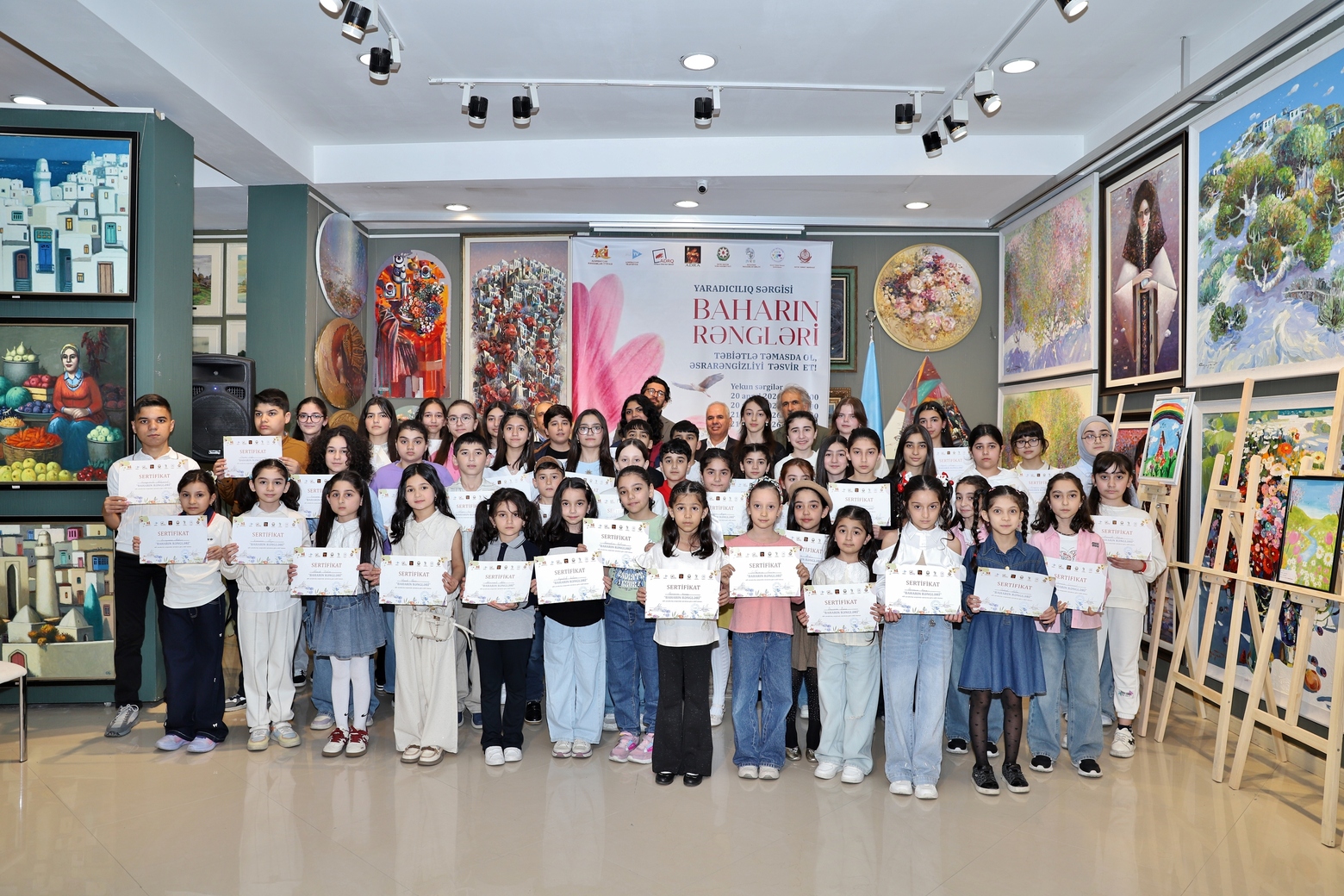 В Баку прошел двухдневный арт-марафон "Соприкоснись с природой, передай её загадочную красоту!" (ФОТО)