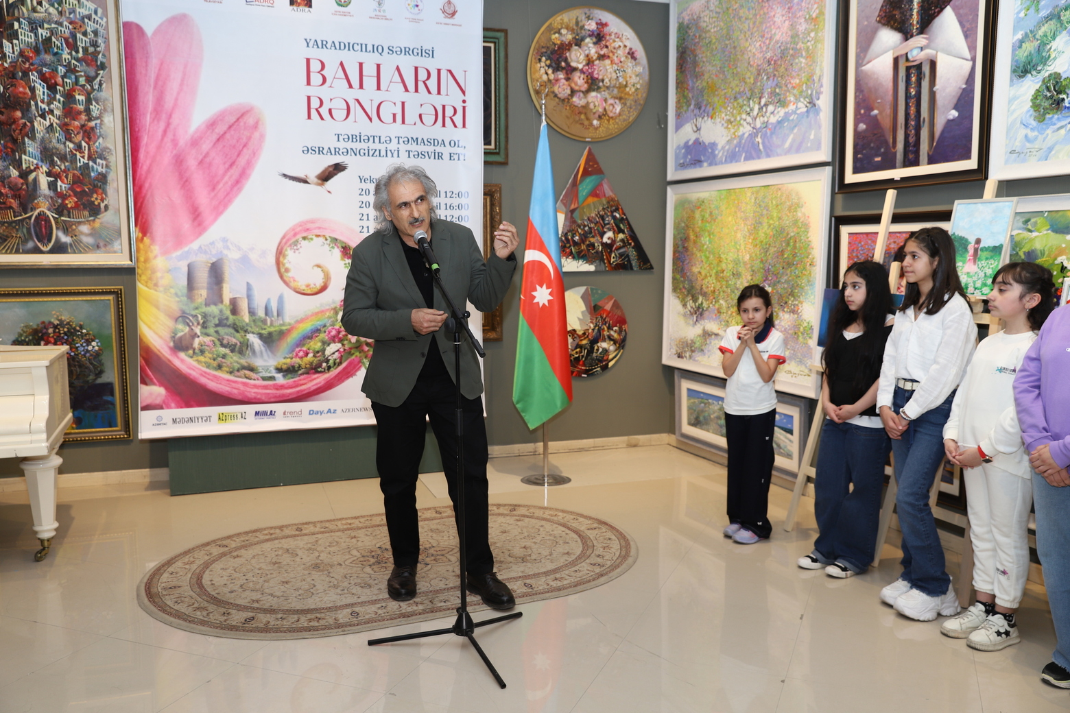 В Баку прошел двухдневный арт-марафон "Соприкоснись с природой, передай её загадочную красоту!" (ФОТО)